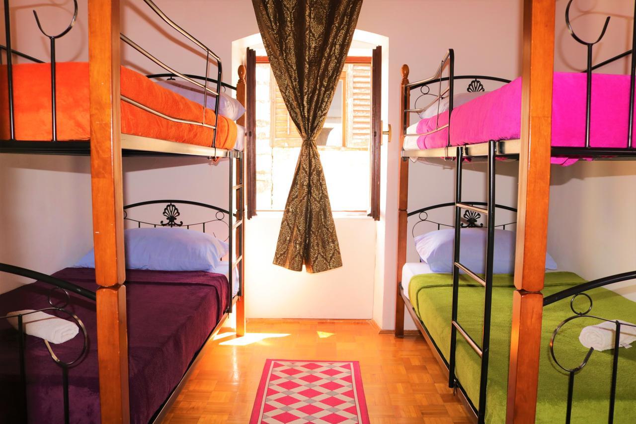 Hostel Alma 2 Poreč Eksteriør bilde