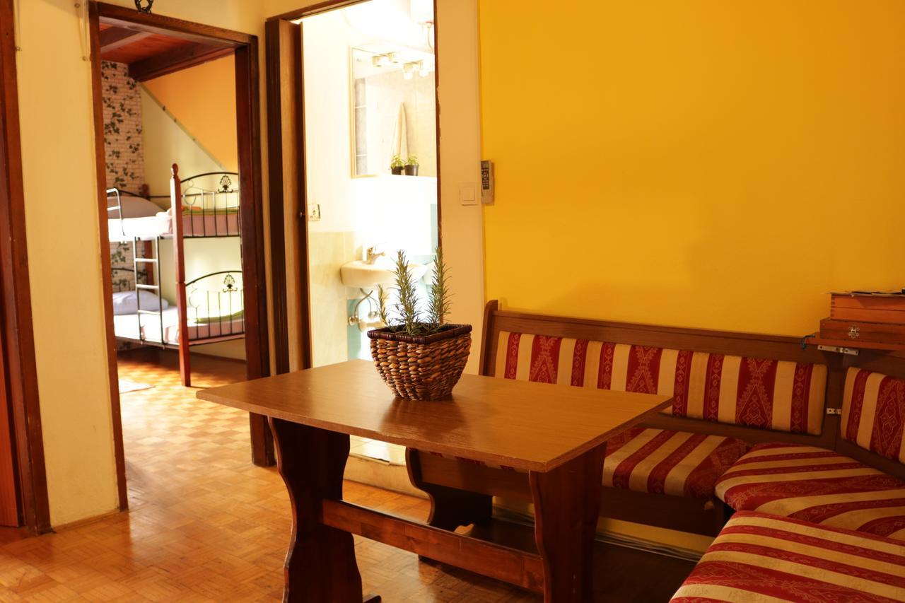 Hostel Alma 2 Poreč Eksteriør bilde
