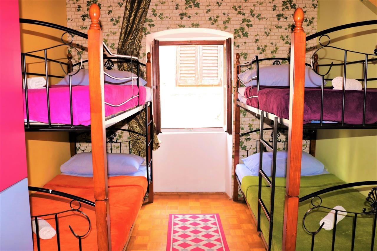 Hostel Alma 2 Poreč Eksteriør bilde