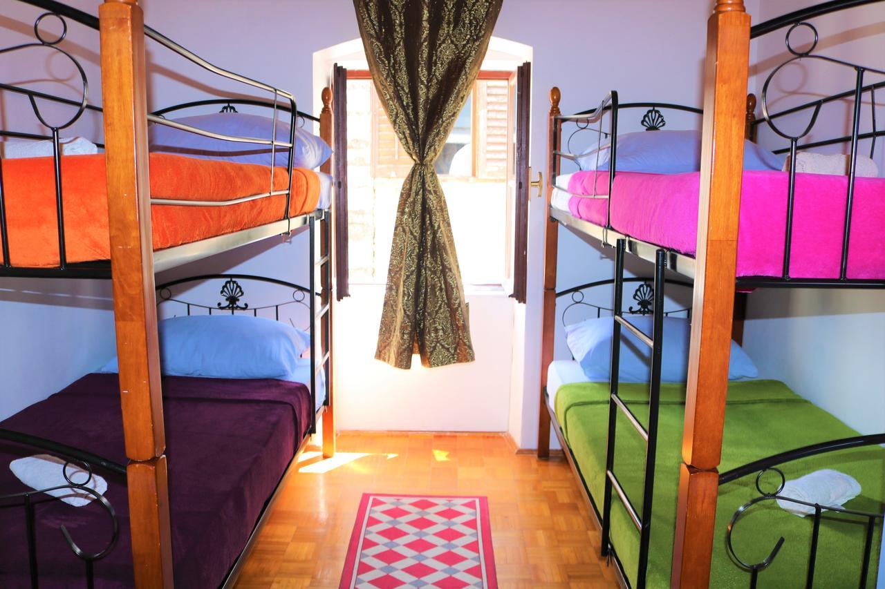 Hostel Alma 2 Poreč Eksteriør bilde
