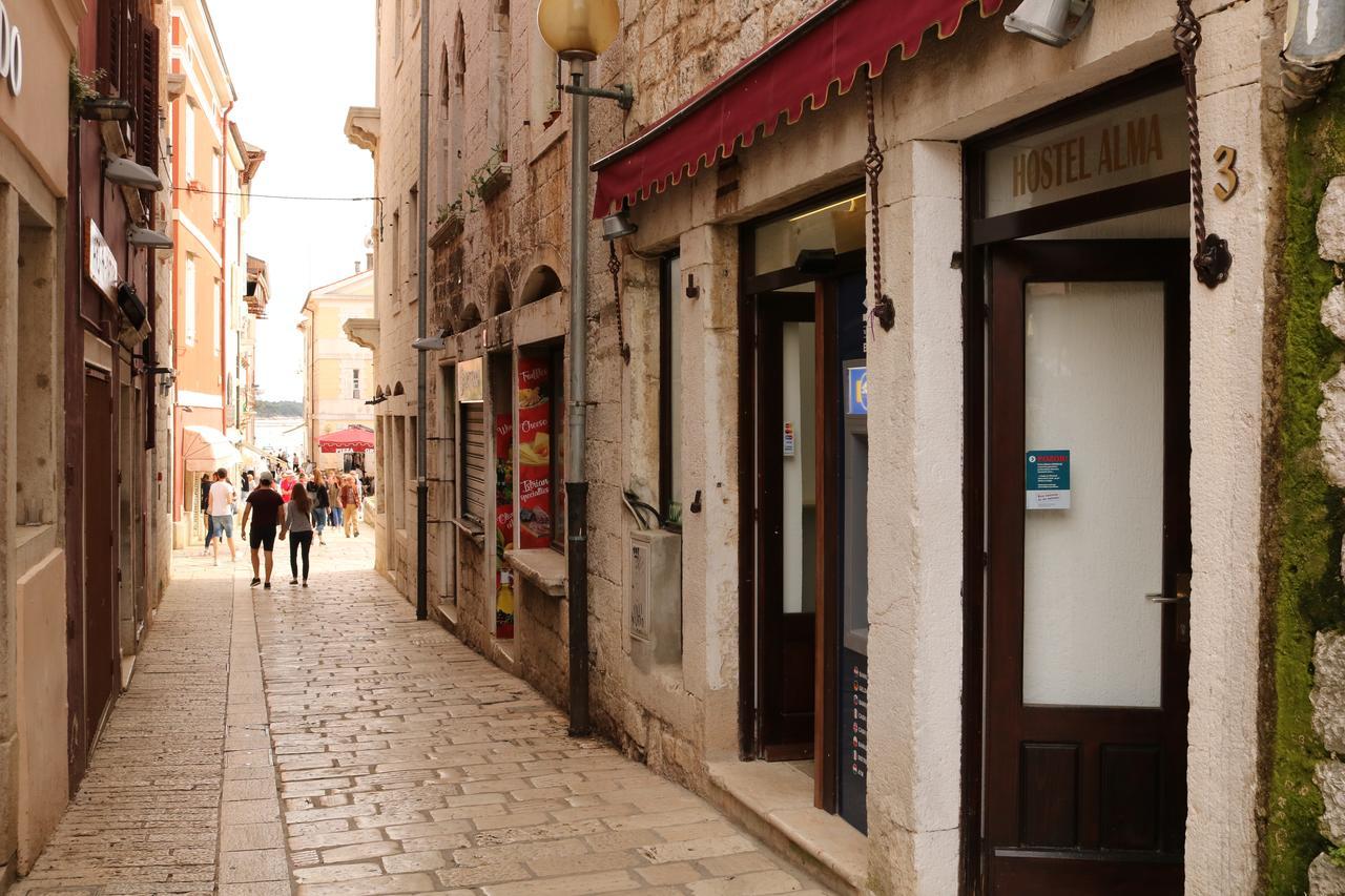 Hostel Alma 2 Poreč Eksteriør bilde